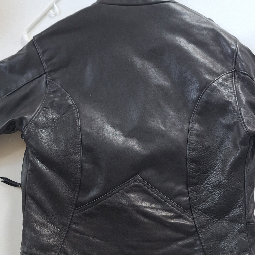 Leather jacket - Picture 2 of 3
